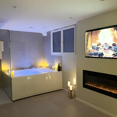 Romantique Avec Bain Apartman *