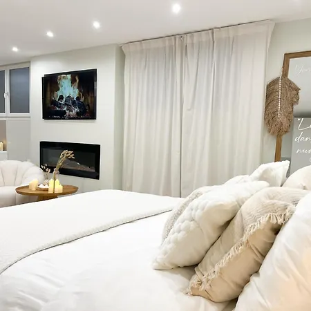Apartment Romantique Avec Jacuzzi *