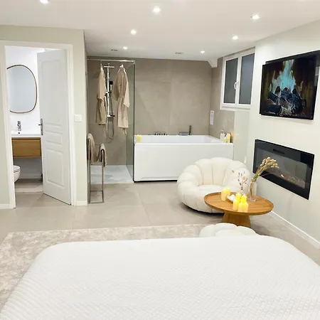 Apartment Romantique Avec Jacuzzi