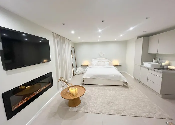 Daire Romantique Avec Bain Antibes